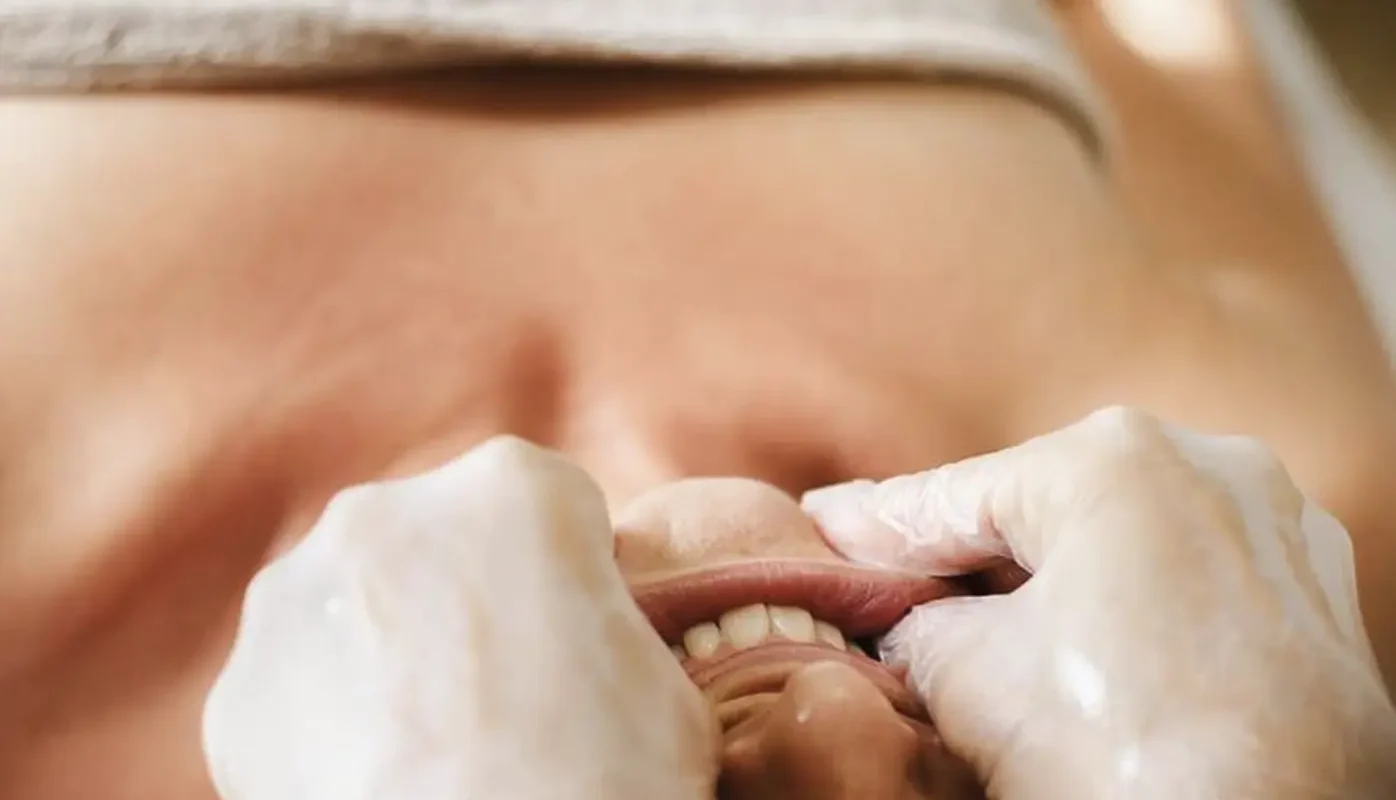what does buccal massage do